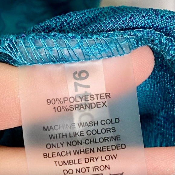 Soybu Yoga Long Sleeve Patterned Tee - Picture 7 of 7